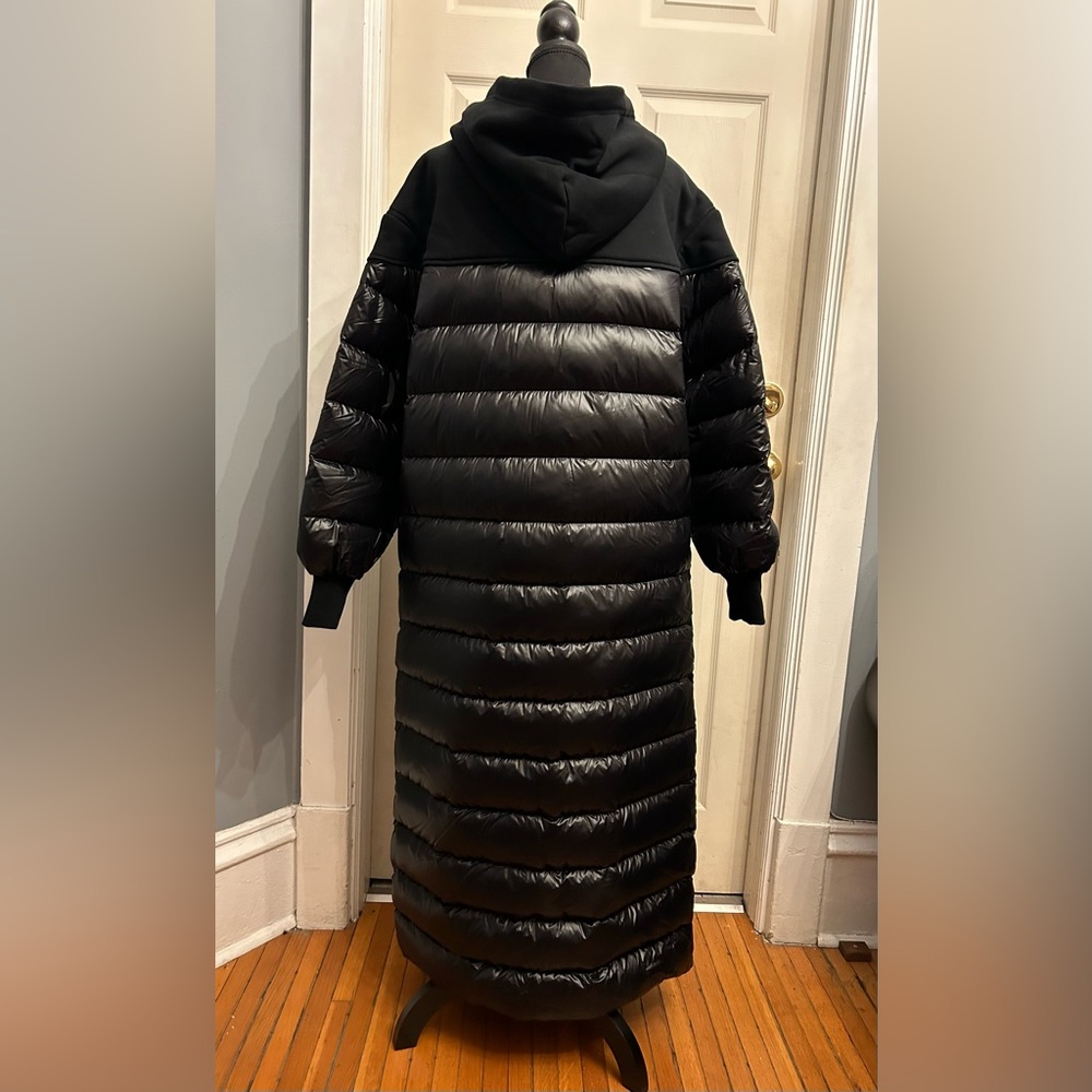 BNWT TELFAR x Moose Knuckles Black Puff Hoodie Coat, size unisex XS/S - Picture 6 of 9
